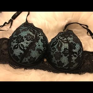 New Sexy Daisy Fuentes Lacy plunge Bra 36D